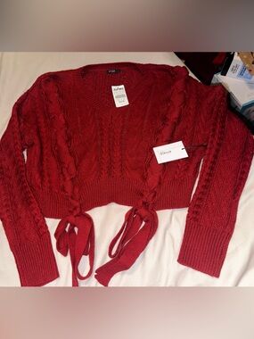 Ethos Deep Red Cable-Knit Tie-Front V-Neck Sweater